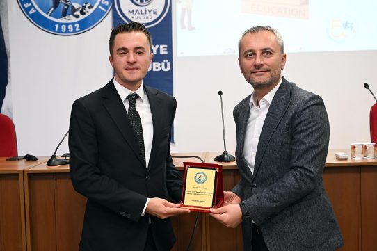 Fakültemizde Mesleki Kariyer Olanakları Anlatıldı.